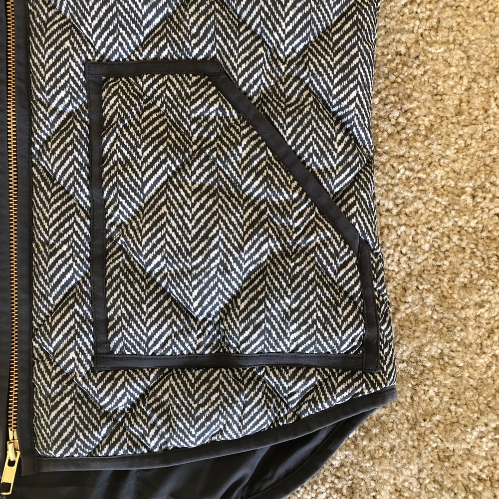 J.Crew Herringbone Quilted Puffer Vest - Picture 6 of 7